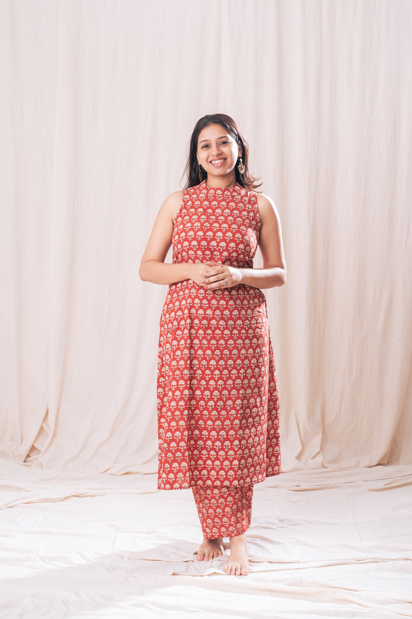 Red Handblock Incut Kurta