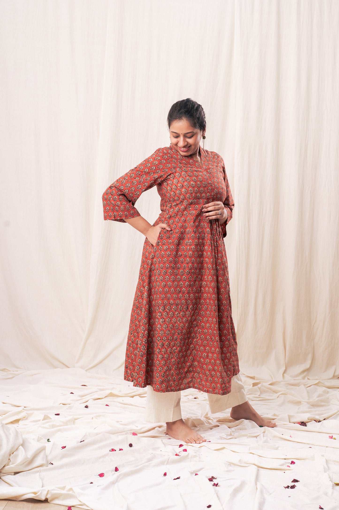 V neck Red Gathered Set