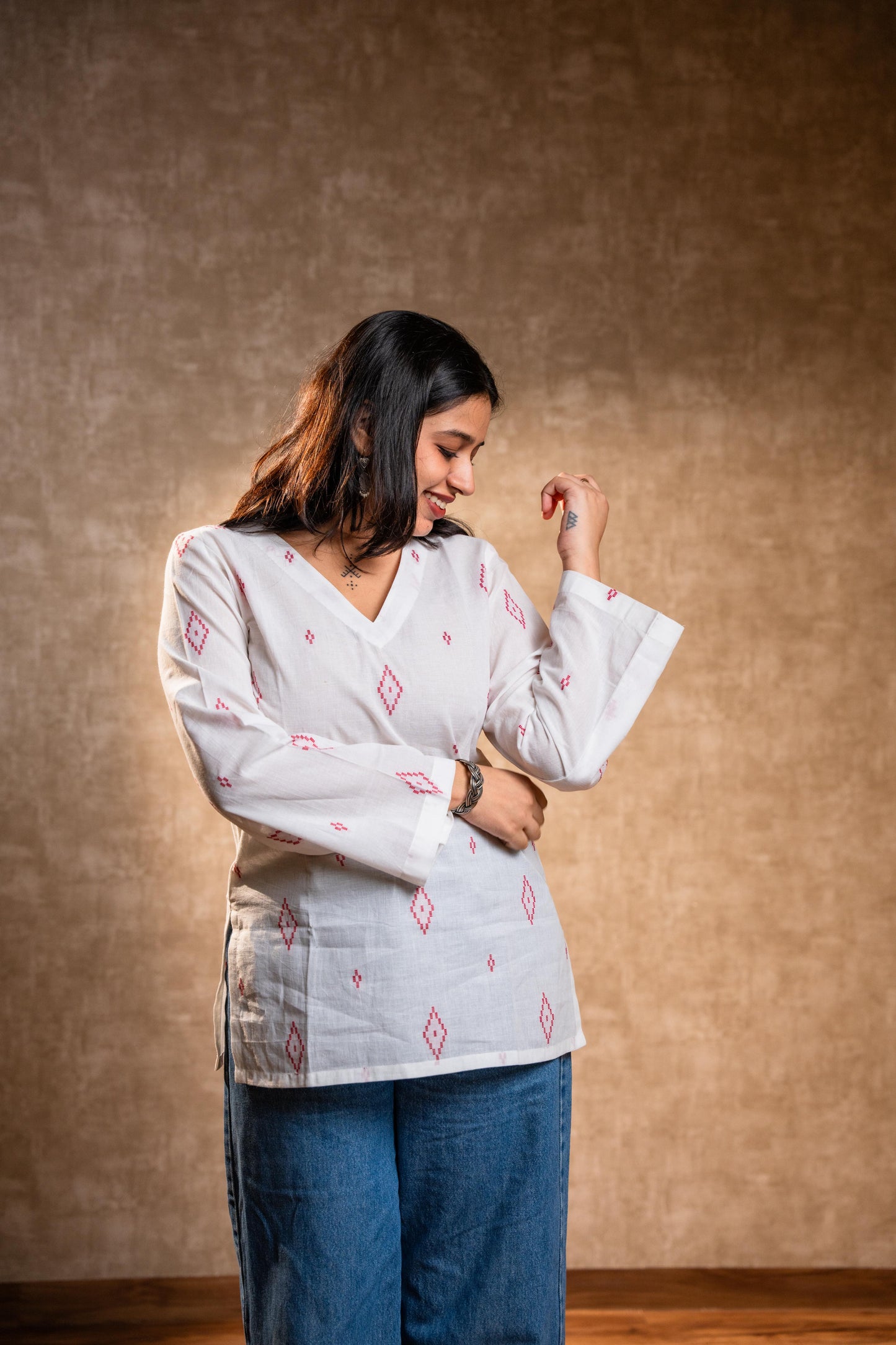 White Full Sleeves Tunic