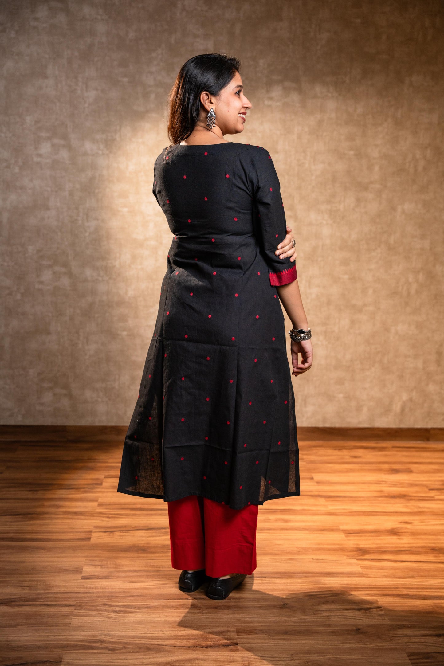Black Full Sleeves Kurta Set