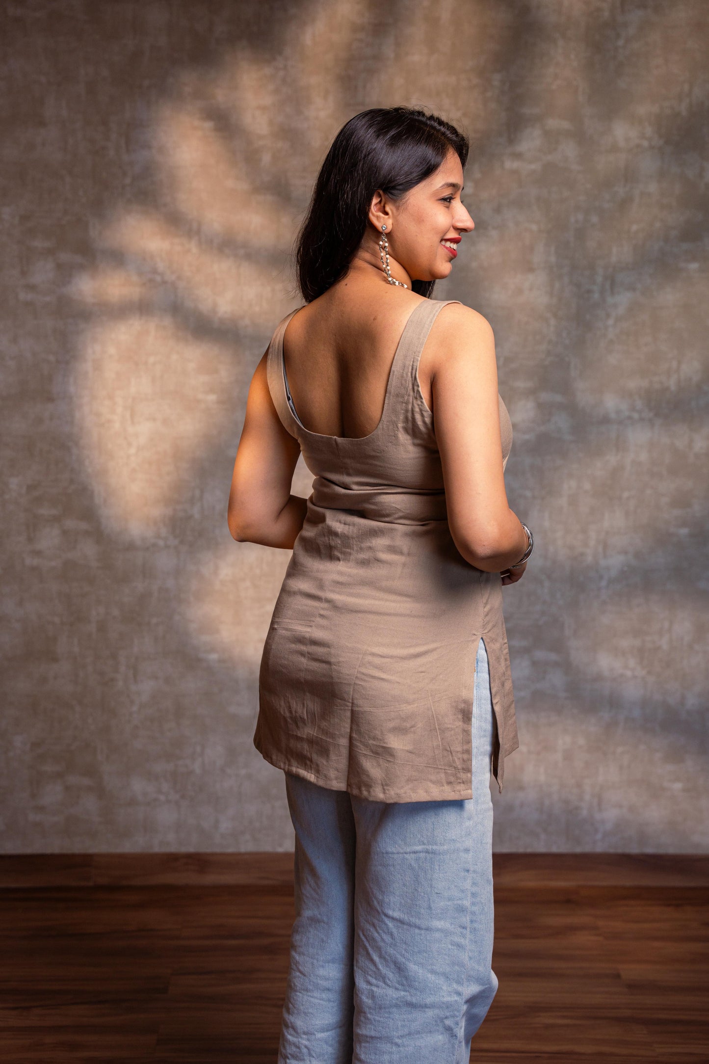 Beige Sleeveless Short Kurta