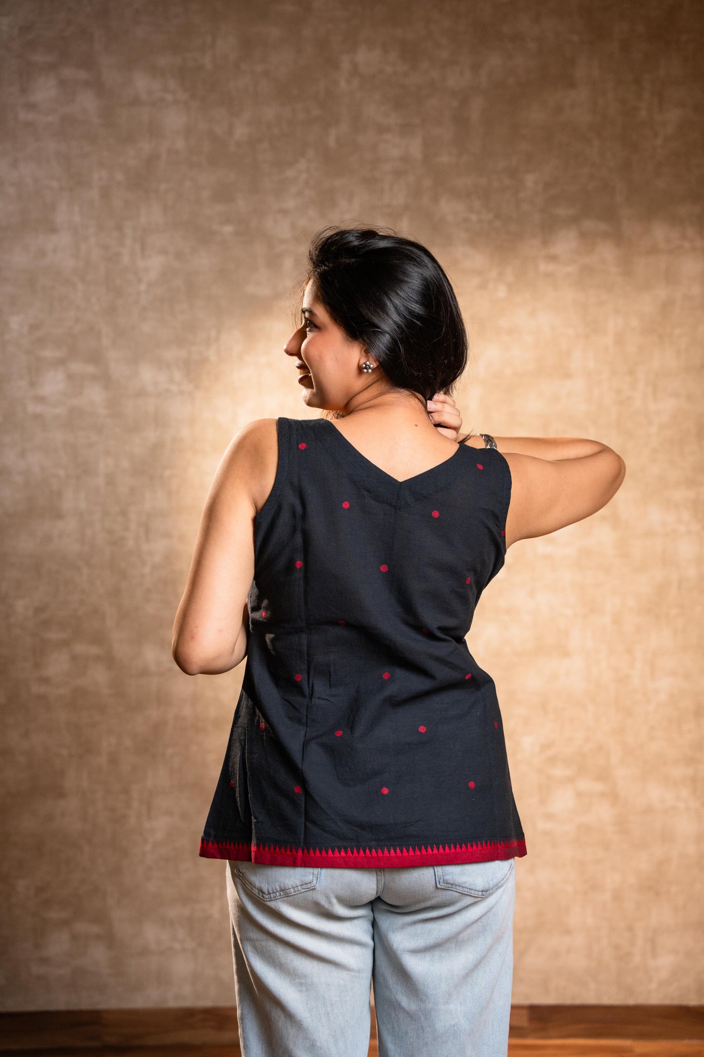Black Sleeveless Tunic