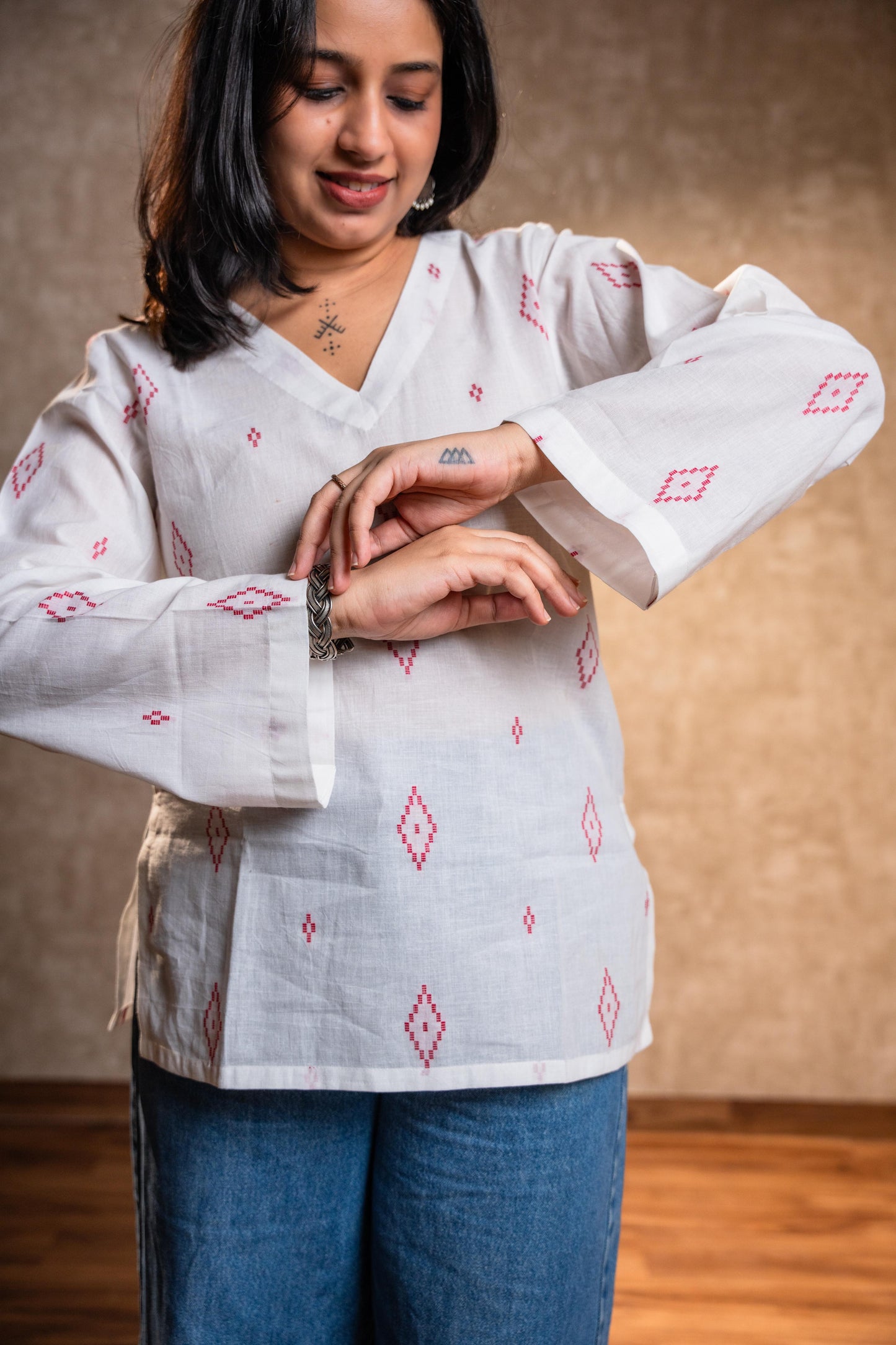 White Full Sleeves Tunic