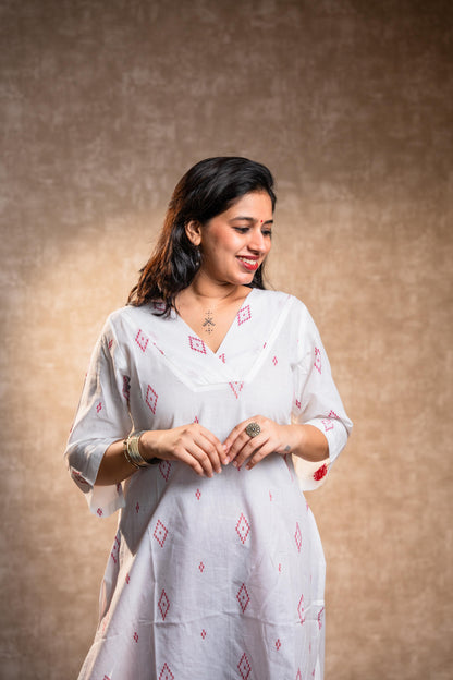 White Full Sleeves Kurta Set