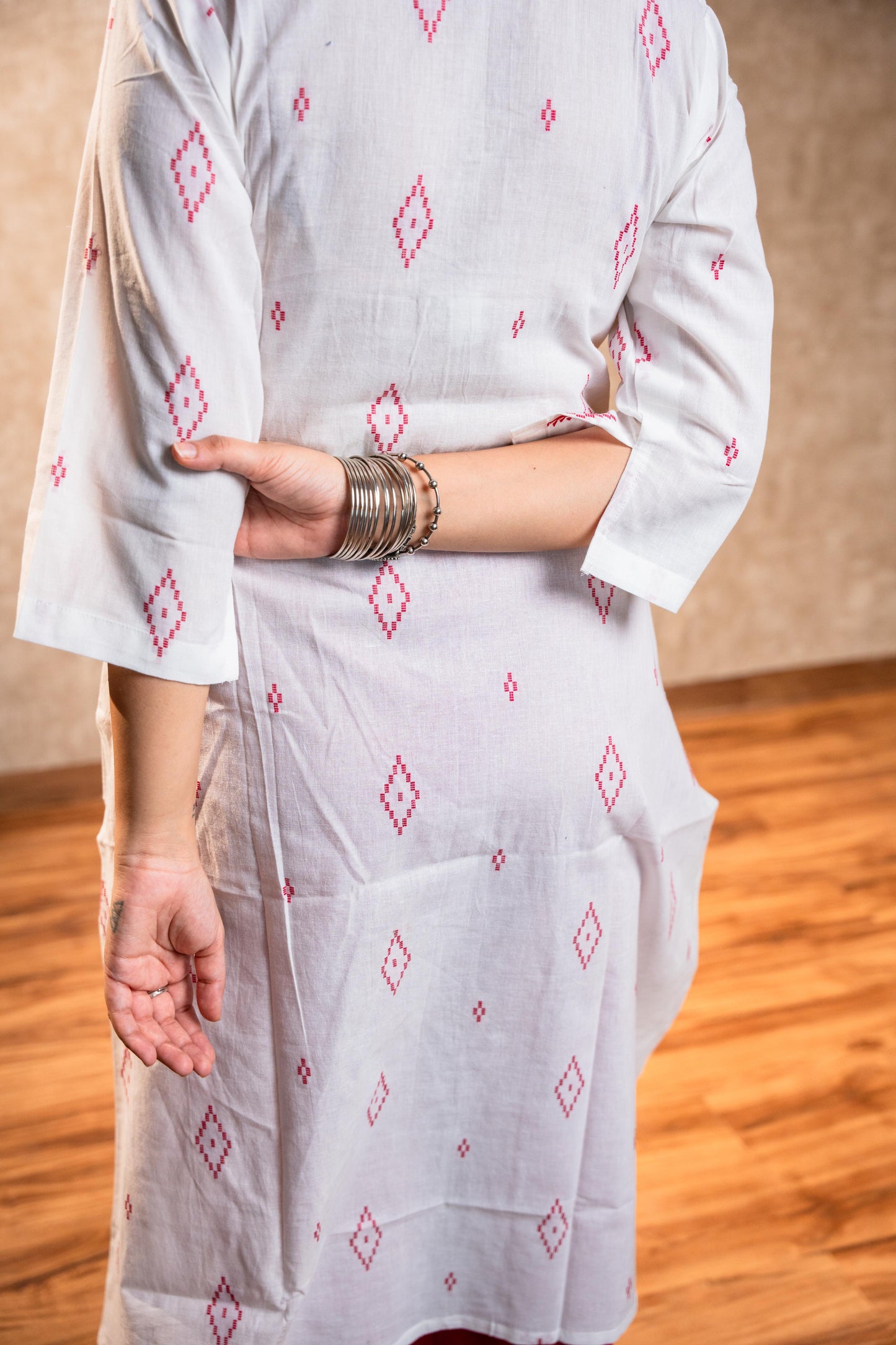 White Full Sleeves Kurta Set