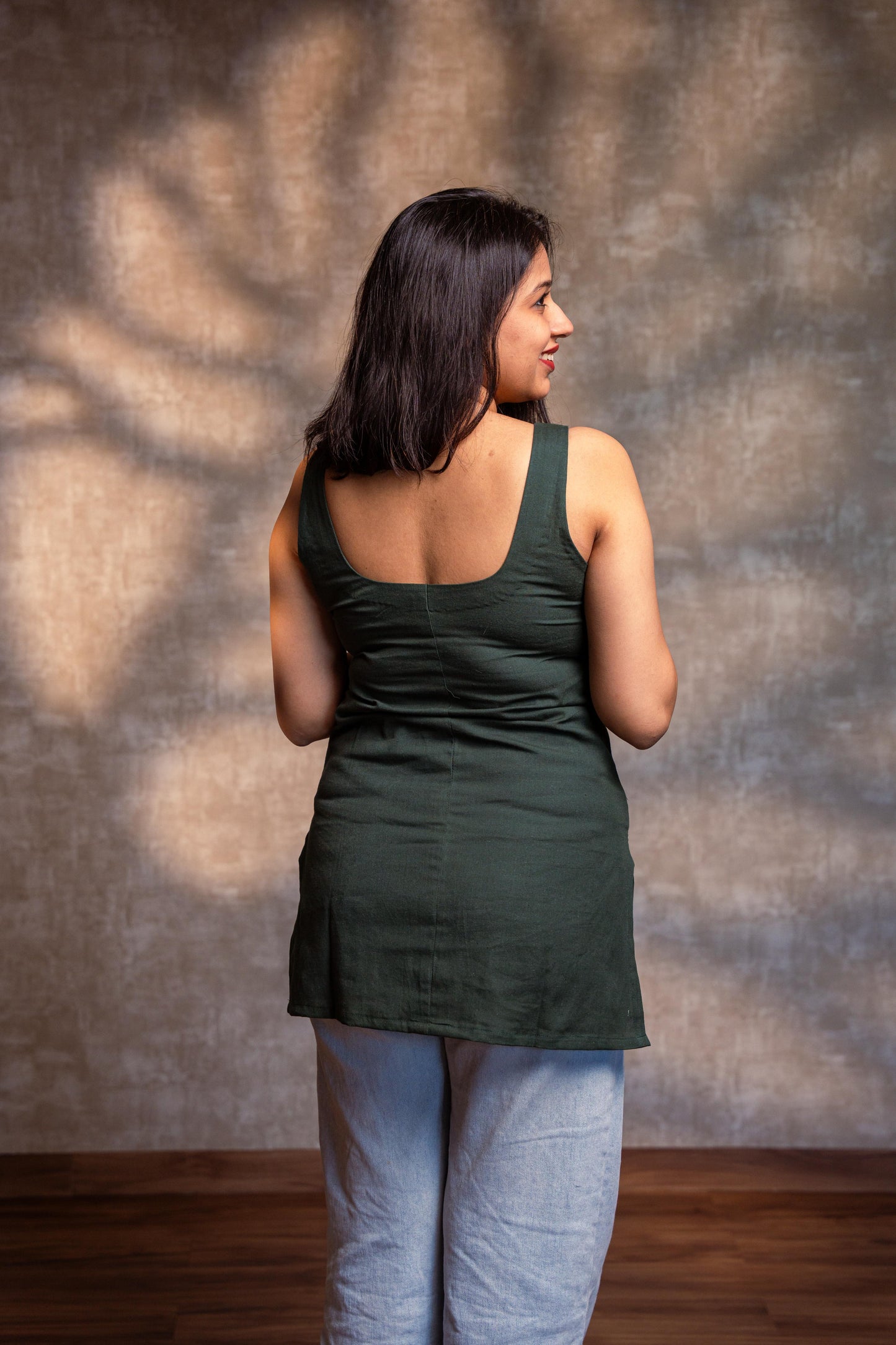 Dark Green Sleeveless Short Kurta