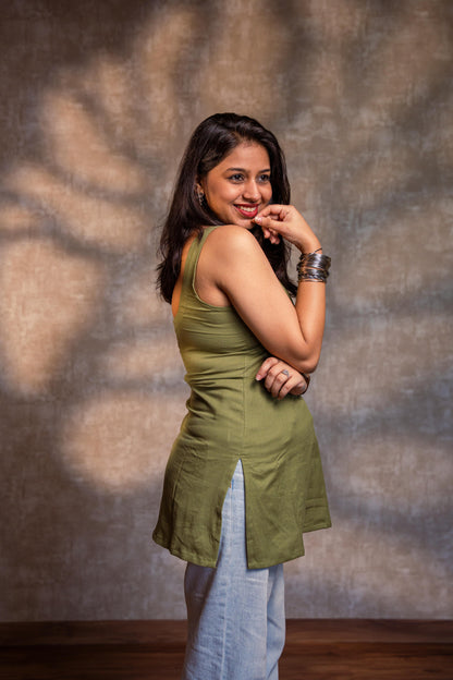 Light Green Sleeveless Short Kurta