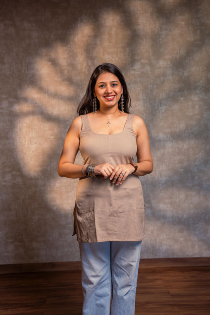 Beige Sleeveless Short Kurta