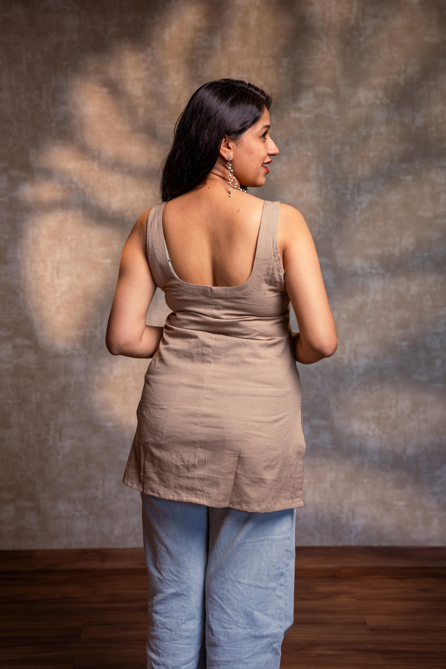 Beige Sleeveless Short Kurta