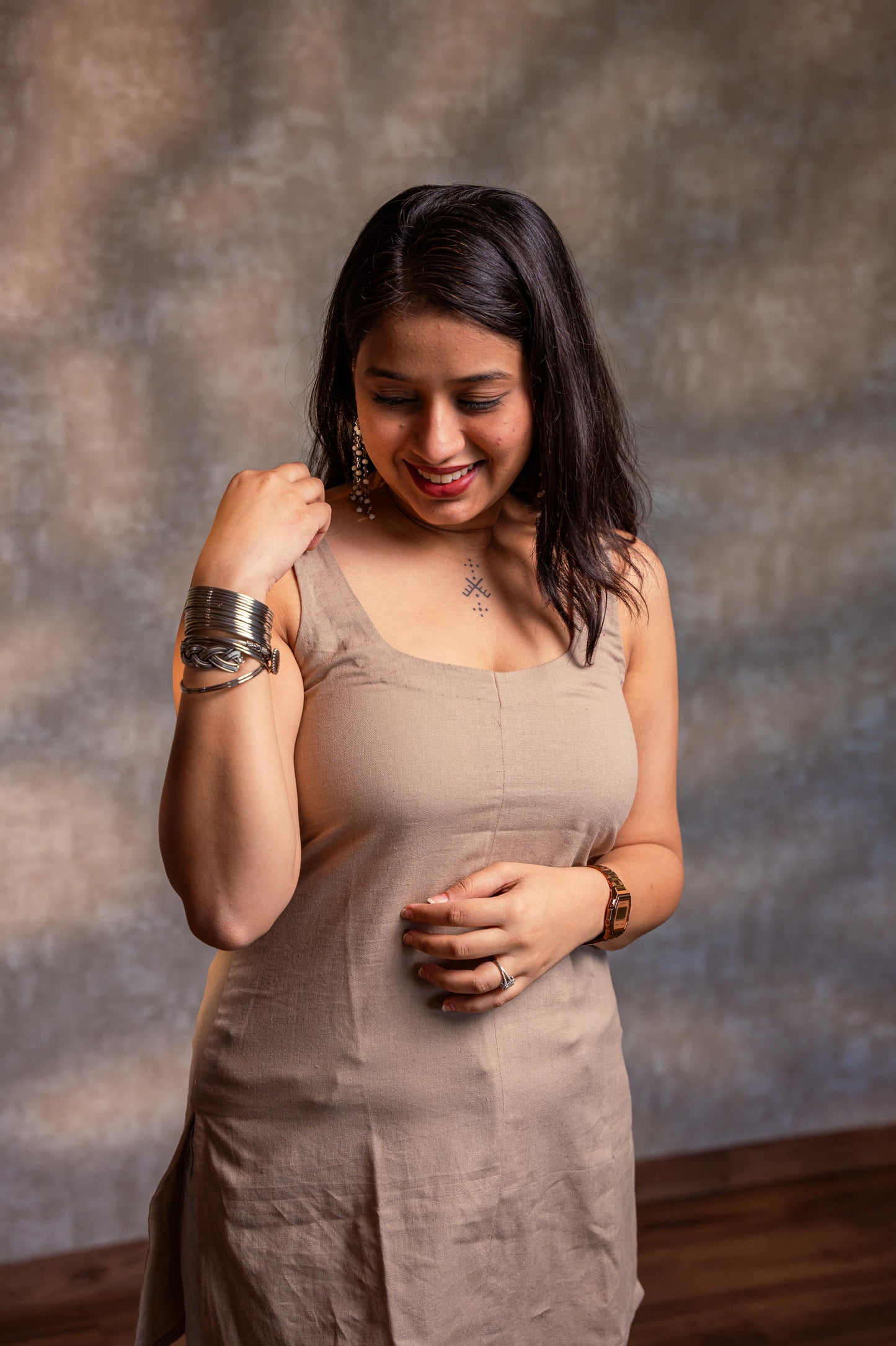 Beige Sleeveless Short Kurta