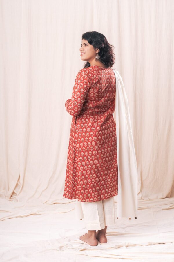 Red Churi Sleeve Kurta Set - Image 3
