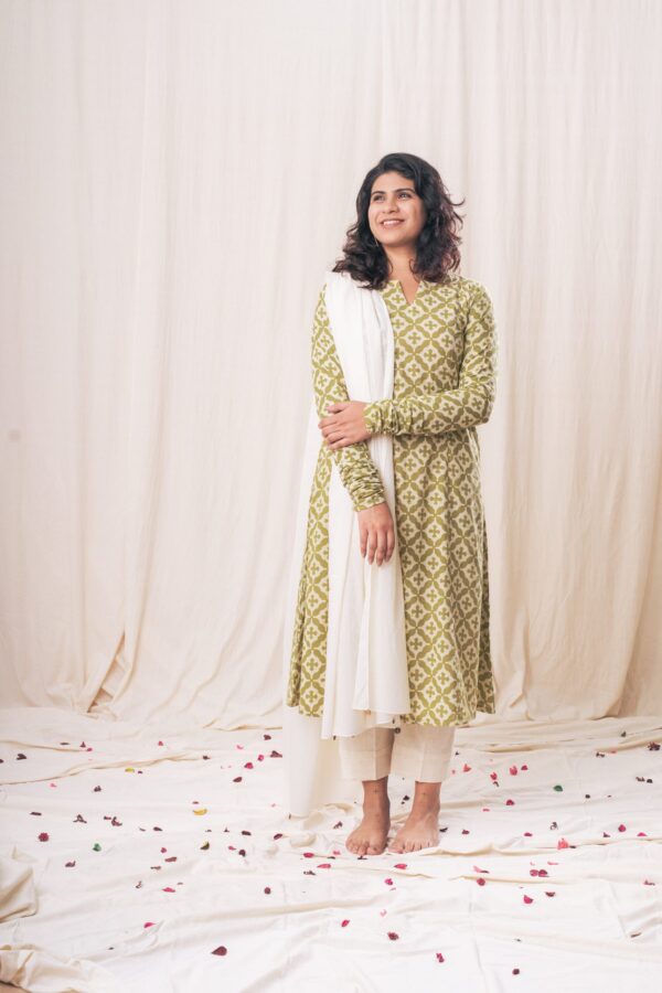 Green Dabu Churi sleeve Kurta - Image 2