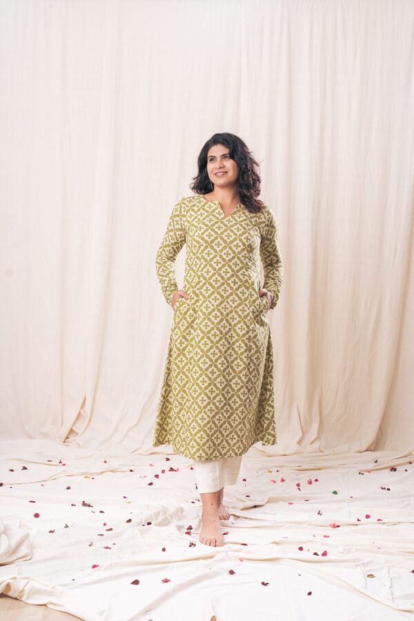 Green Dabu Churi sleeve Kurta