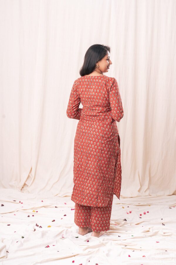 Red Straight Kurta Set - Image 2