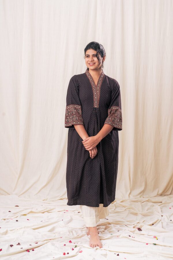 V neck Ajrakh polka Gathered Set