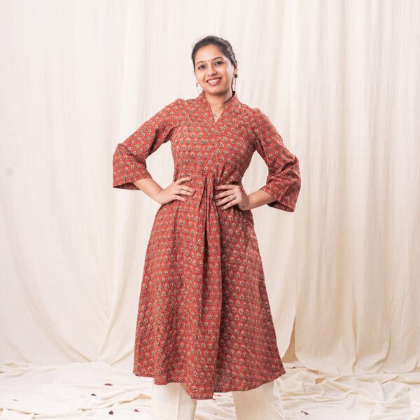 V neck Red Gathered Set
