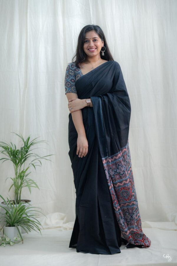 Black ajrakh pallu saree - Image 3